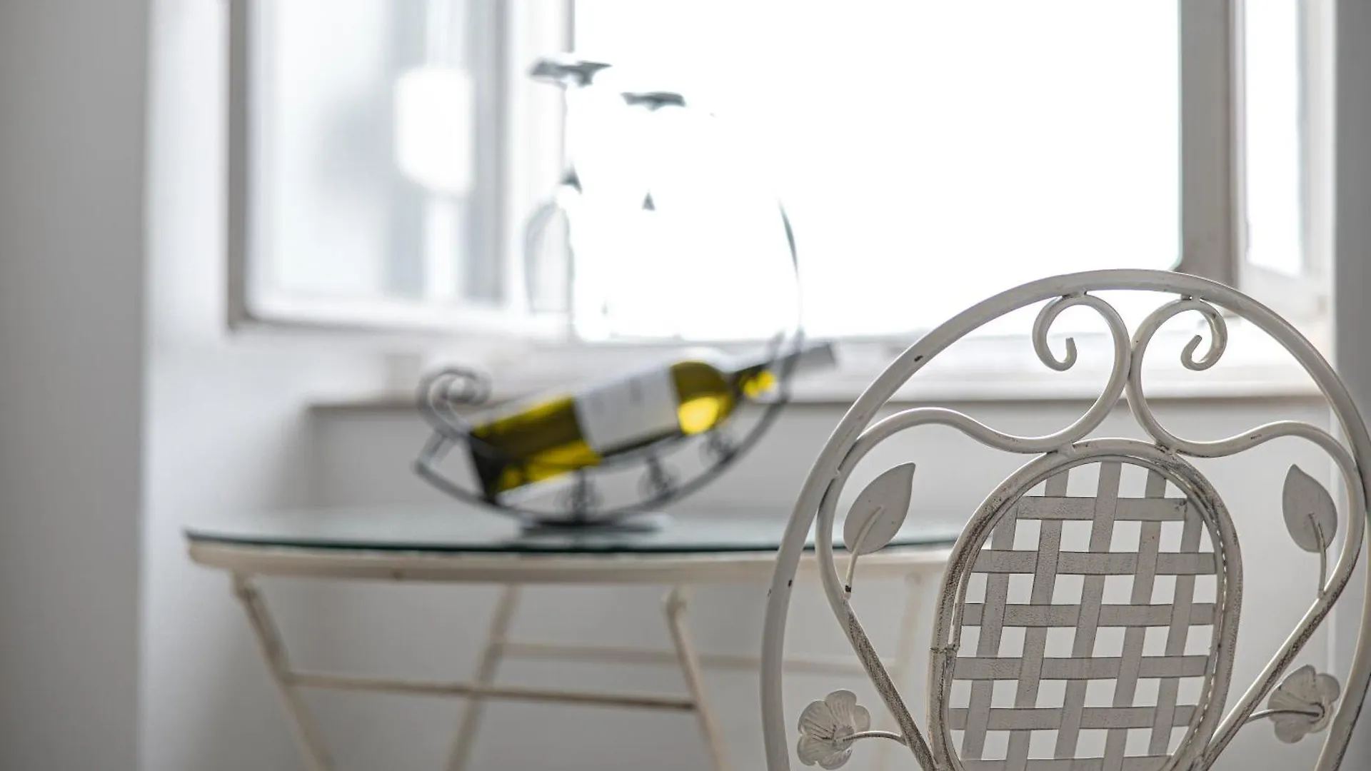 Main Square Apartments With Sea View contacts